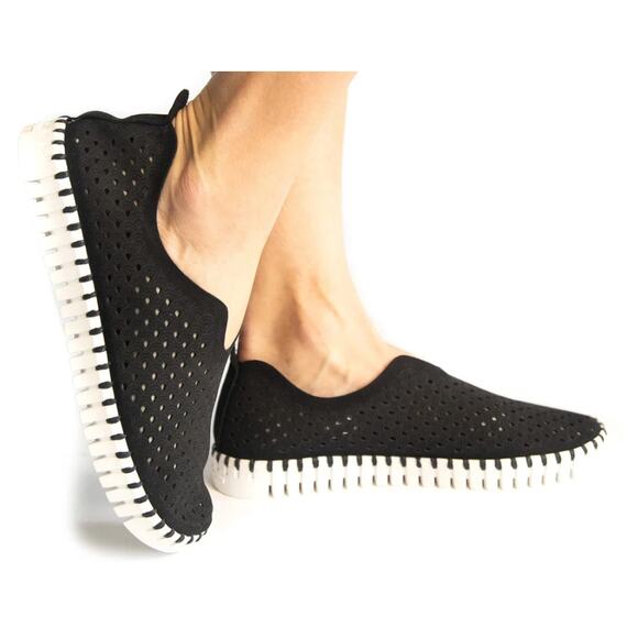 Ilse Jacobsen Hornbaek Tulip 139 Shoes WMNS 38 Black Perforated Slip On Sneakers - Picture 2 of 10